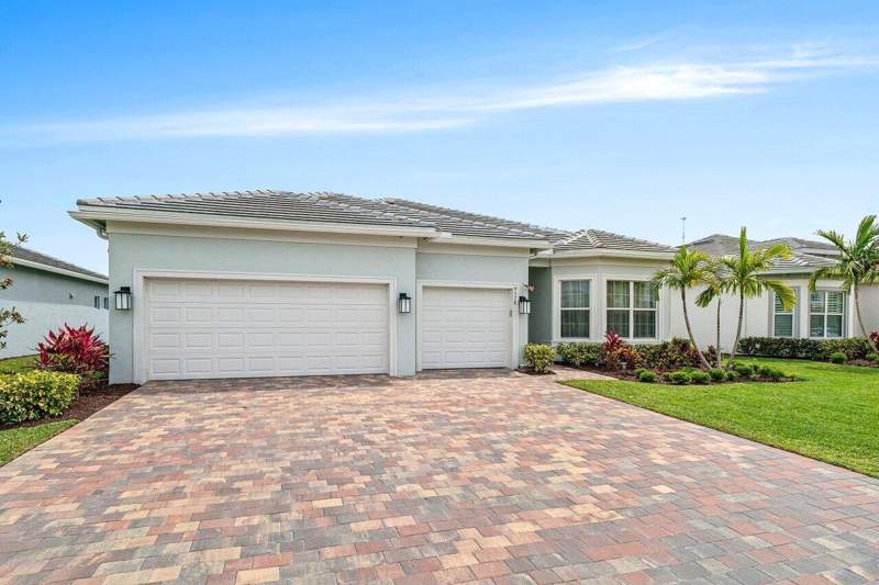 4 bedroom Single Family Residence at 9578 Mosler Trail, Windsong Estates, Lake Worth — photo 2