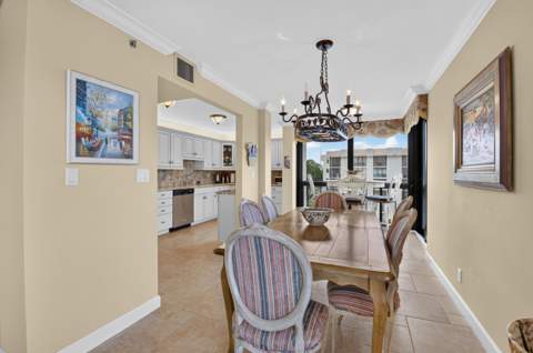 1761 SE Bridgewood Drive, Boca Raton FL - photo 6 of 73