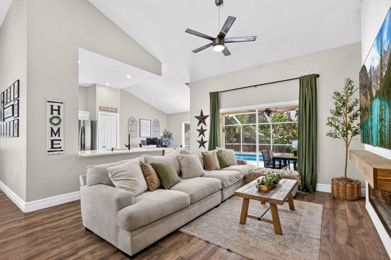 3 bedroom Single Family Residence at 3273 SE W Snow Road, South Bend Area, Port St. Lucie — photo 4