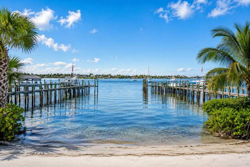 2 bedroom Condominium at 624 SW St Lucie Crescent #208, Edgewater Villas Condo, Stuart — photo 1