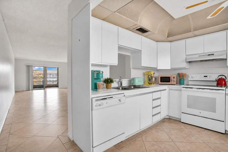 2 bedroom Condominium at 3405 Bimini Lane #M4, Bimini Village E Condo, Coconut Creek — photo 4
