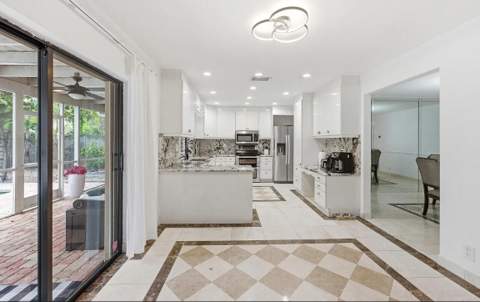 10740 NW 19th Street, Coral Springs FL - photo 10 of 31