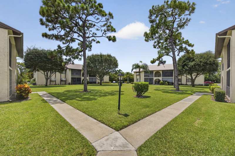 2 bedroom Condominium at 3625 La Aires Court #C-1, La Pinata Condo, Greenacres — photo 1