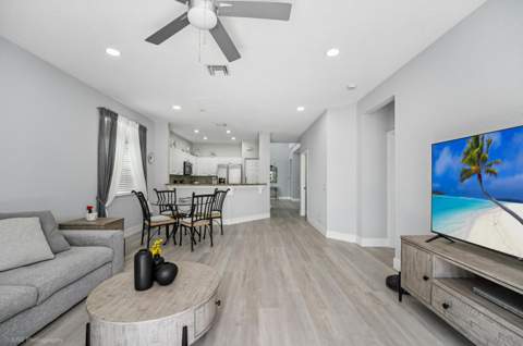 1428 Canary Island Drive, Weston FL - photo 8 of 16