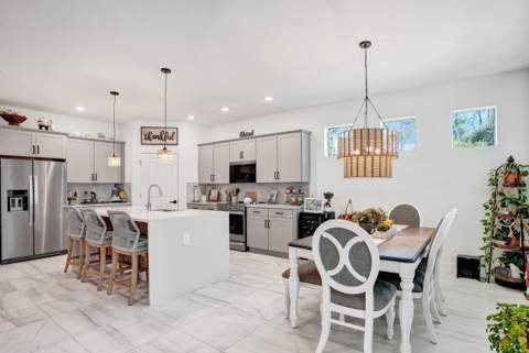 6651 SE Park Trace Drive, Stuart FL - photo 8 of 40