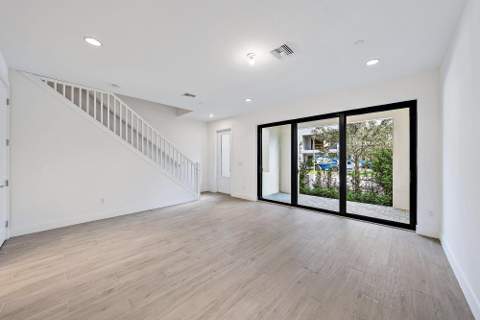 5268 Beckman Terrace, Palm Beach Gardens FL - photo 9 of 57