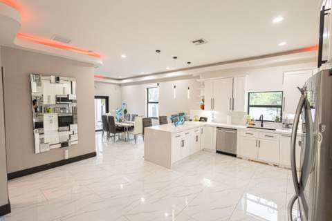 725 Mercury Street, West Palm Beach FL - photo 13 of 35