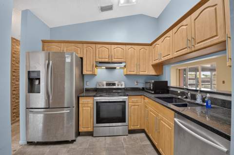 6773 Alden Ridge Drive, Boynton Beach FL - photo 17 of 53