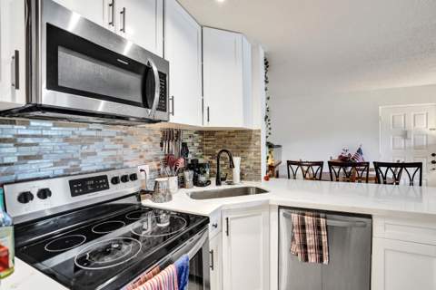 629 Sea Pine Way #A1, Greenacres FL - photo 10 of 41