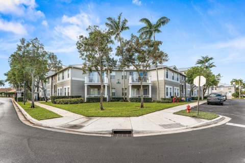 1012 Shoma Drive, Royal Palm Beach FL - photo 8 of 29