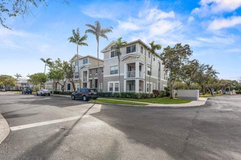 1012 Shoma Drive, Royal Palm Beach FL - photo 9 of 29