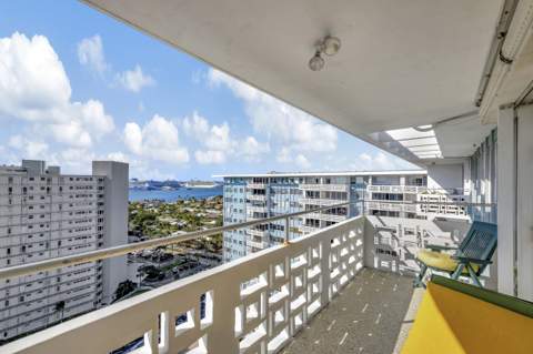 1900 S Ocean Drive #1702, Fort Lauderdale FL - photo 8 of 28