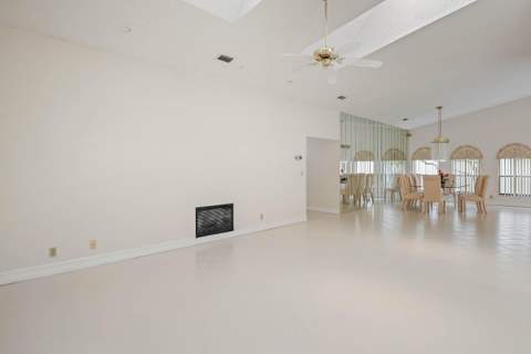 7003 Golf Pointe Circle, Tamarac FL - photo 8 of 55