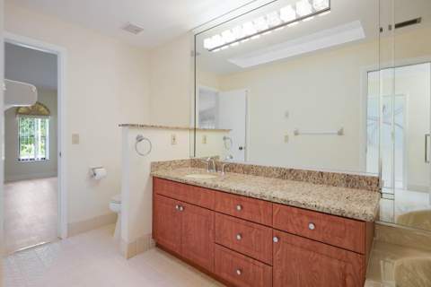 7003 Golf Pointe Circle, Tamarac FL - photo 23 of 55