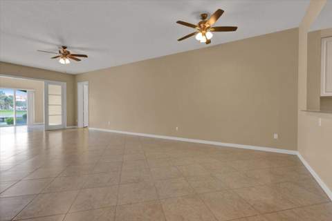 5 Harbour Isle Drive #103 Garage option, Fort Pierce FL - photo 14 of 34
