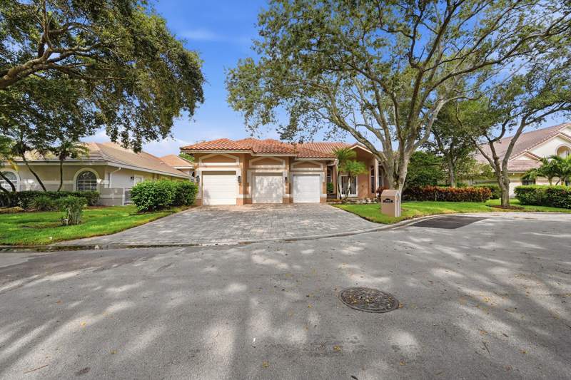 5 bedroom Single Family Residence at 1960 Hartford Way, Eagle Glen, Coral Springs — photo 4