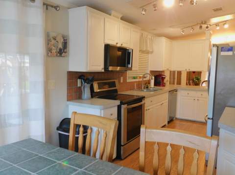 465 Hemingway Terrace #G-09, Fort Pierce FL - photo 9 of 18