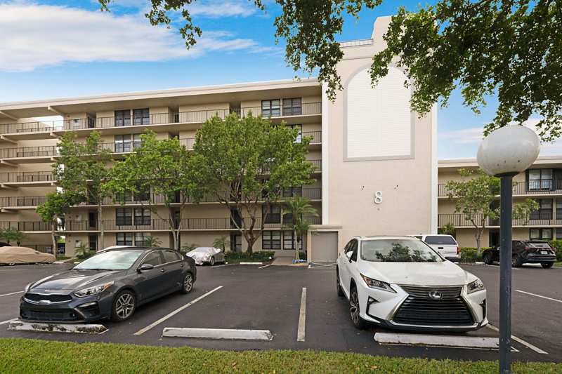 2 bedroom Condominium at 8 Royal Palm Way #3010, Boca Bayou Condo, Boca Raton — photo 1
