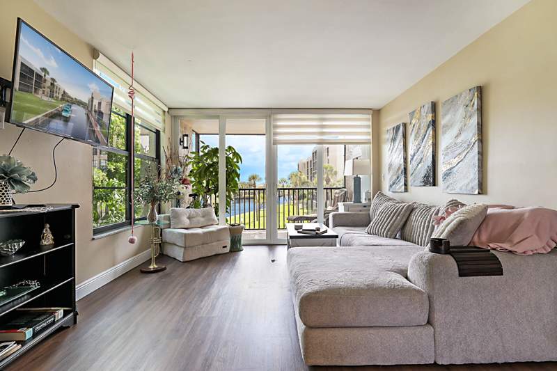 2 bedroom Condominium at 8 Royal Palm Way #3010, Boca Bayou Condo, Boca Raton — photo 4