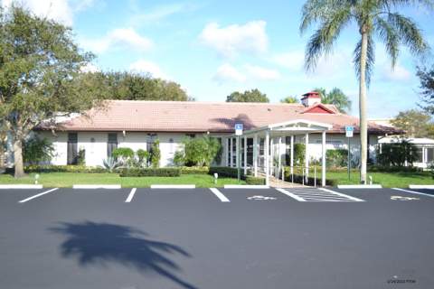 8167 Sandalwood Court, Boca Raton FL - photo 15 of 18