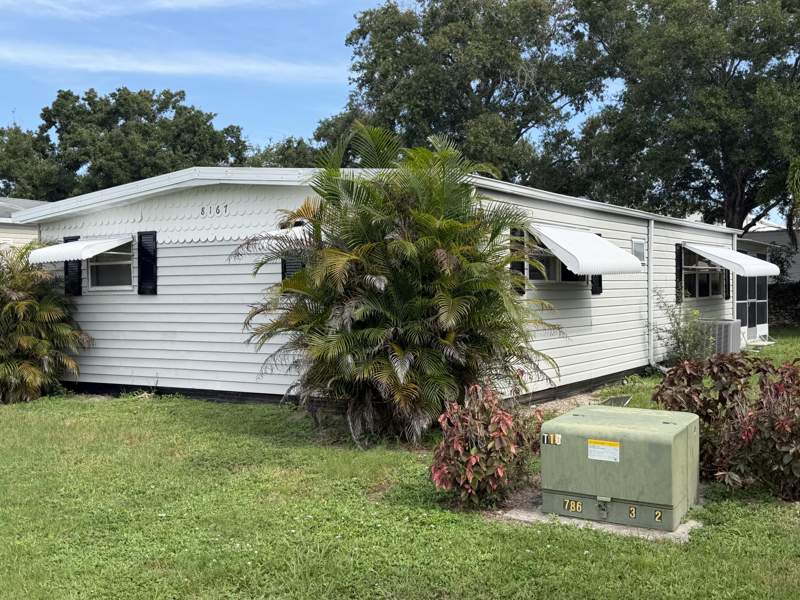 2 bedroom Mobile Home at 8167 Sandalwood Court, West Lakes Of Boca Raton Inc, Boca Raton — photo 2