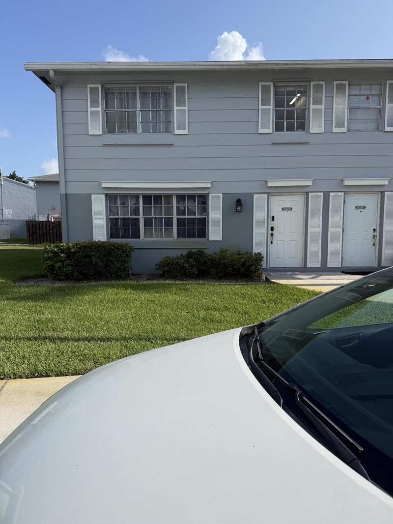 3 bedroom Townhouse at 8040 SW 17th Place #1-6, Arrowhead Golf & Tennis Club, Davie — photo 1