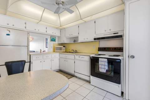 750 N Ocean Boulevard #1202, Pompano Beach FL - photo 18 of 66