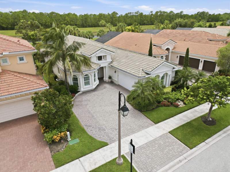 3 bedroom Single Family Residence at 260 Carina Drive, Jupiter Country Club Pod E, Jupiter — photo 5