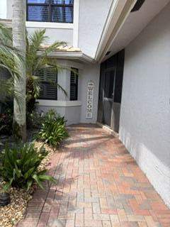 3152 Deer Creek Lake Shore Drive, Deerfield Beach FL - photo 7 of 52