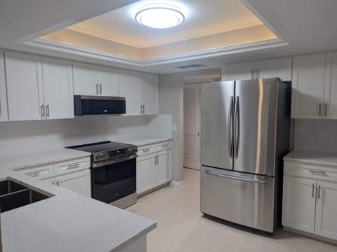 9460 Meadowood Drive #203, Fort Pierce FL - photo 7 of 20