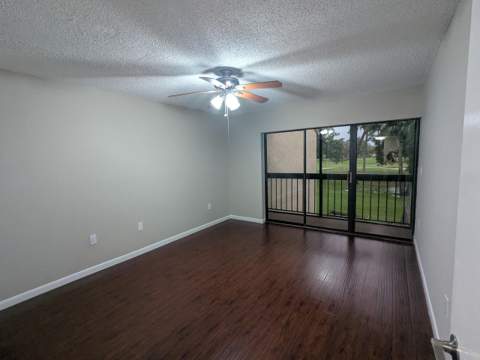9460 Meadowood Drive #203, Fort Pierce FL - photo 12 of 20