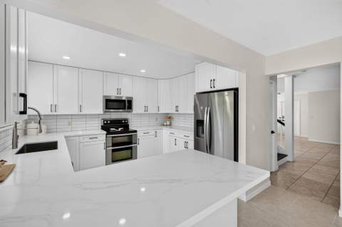4131 NW 5th Drive, Deerfield Beach FL - photo 13 of 76