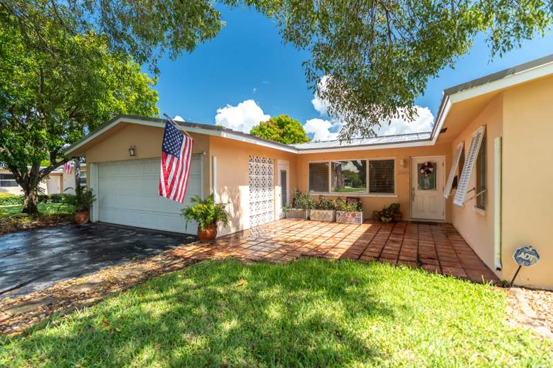 4 bedroom Single Family Residence at 1601 NE 48th Court, Coral Heights Sec 3, Oakland Park — photo 4