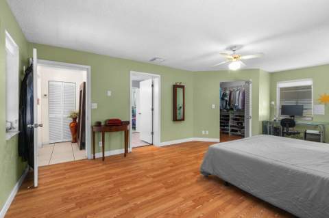 1601 NE 48th Court, Oakland Park FL - photo 18 of 52