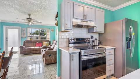 1048 WHITAKER Road, Belle Glade FL - photo 8 of 46