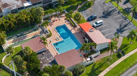 2540 Boundbrook Boulevard #110, Palm Springs FL - photo 9 of 50