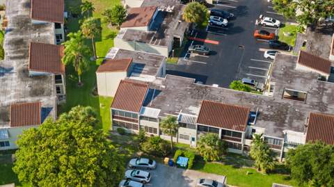 2540 Boundbrook Boulevard #110, Palm Springs FL - photo 15 of 50