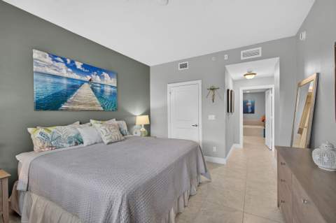 1013 Bay Colony Drive, Juno Beach FL - photo 17 of 46