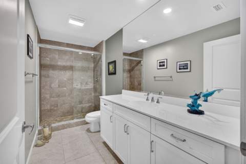 1013 Bay Colony Drive, Juno Beach FL - photo 22 of 46