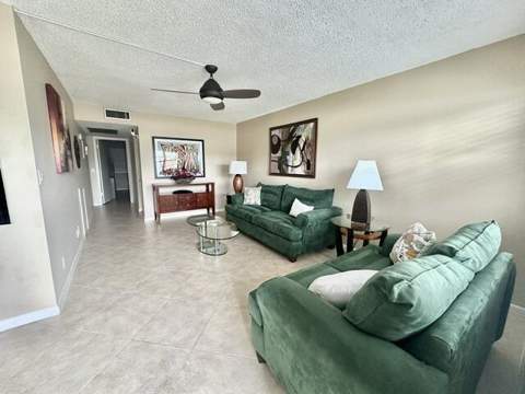1049 Lincoln C, Boca Raton FL - photo 8 of 55