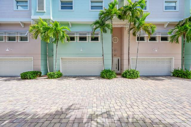 453 NE 1ST Street