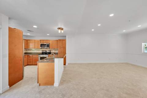 453 NE 1st Street, Pompano Beach FL - photo 10 of 62