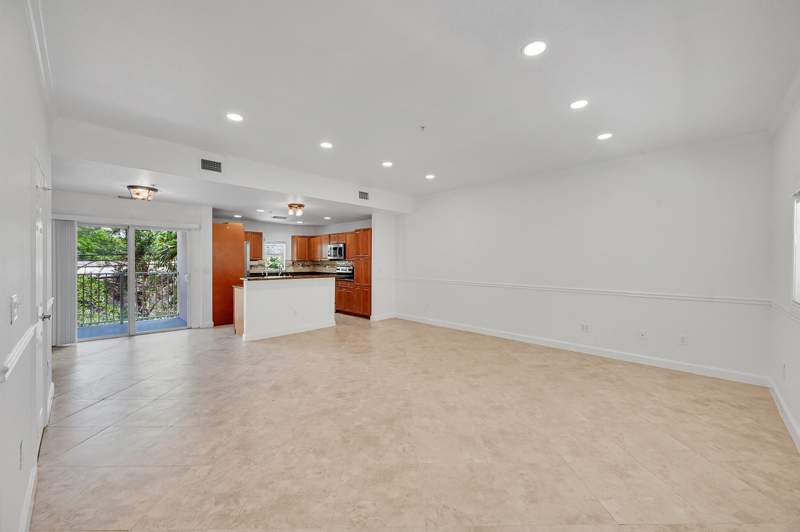 4 bedroom Townhouse at 453 NE 1st Street, Waverly Place Amended Plat, Pompano Beach — photo 5