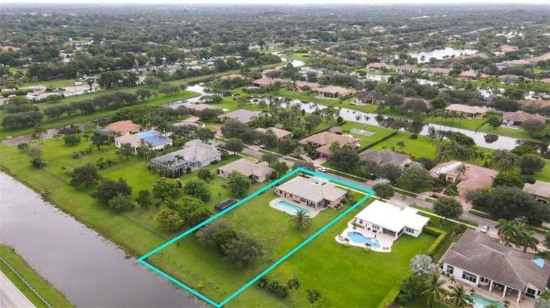 5 bedroom Single Family Residence at 4053 SW 141st Avenue, Imagination Farms East, Davie — photo 3