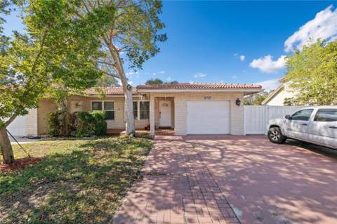 4010 Coral Springs Drive, Coral Springs FL - photo 24 of 25