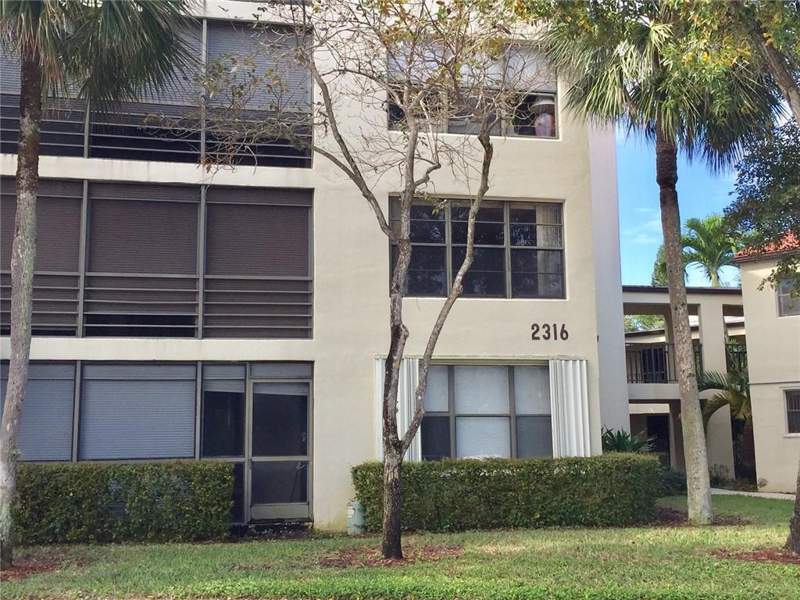 2 bedroom Condominium at 2316 S Cypress Bend Drive #220, Cypress Bend I-B And I-C Condo, Pompano Beach — photo 5