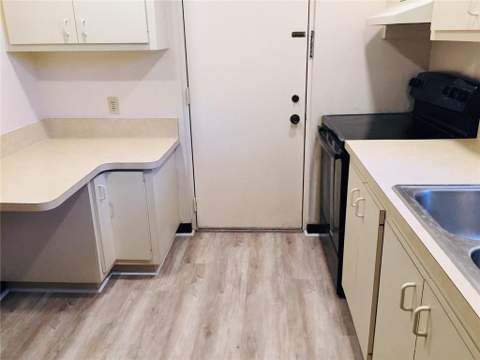 2316 S Cypress Bend Drive #220, Pompano Beach FL - photo 10 of 50