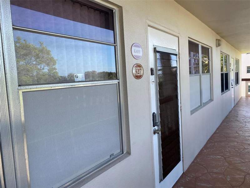 2 bedroom Condominium at 327 Richmond C #327, Richmond C Condo, Deerfield Beach — photo 3