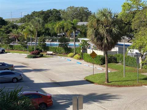 327 Richmond C #327, Deerfield Beach FL - photo 17 of 30