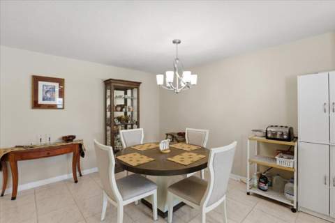 1172 S Drive Circle #B, Delray Beach FL - photo 11 of 22